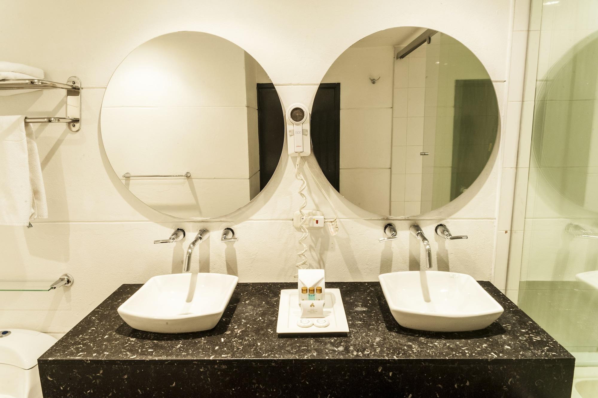 Hotel Bogota Virrey Luaran gambar